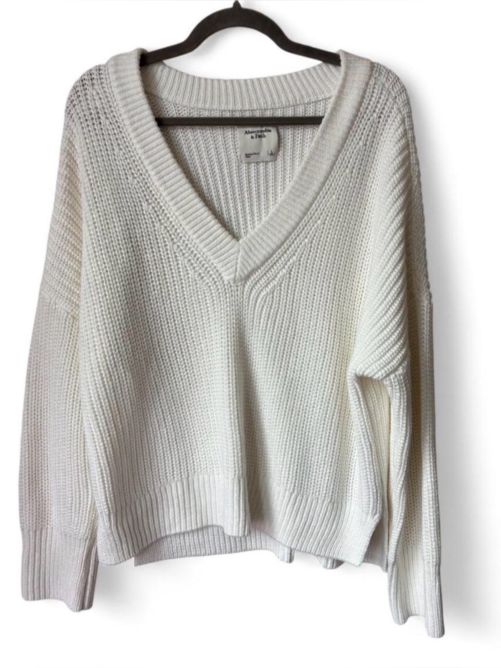Abercrombie & Fitch Cream V-Neck Chunky Knit Sweater size L relaxed oversized